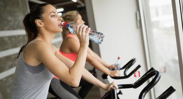 how to stay hydrated during workouts