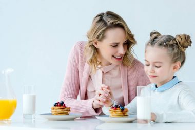 Healthy Breakfast Ideas for Busy Moms